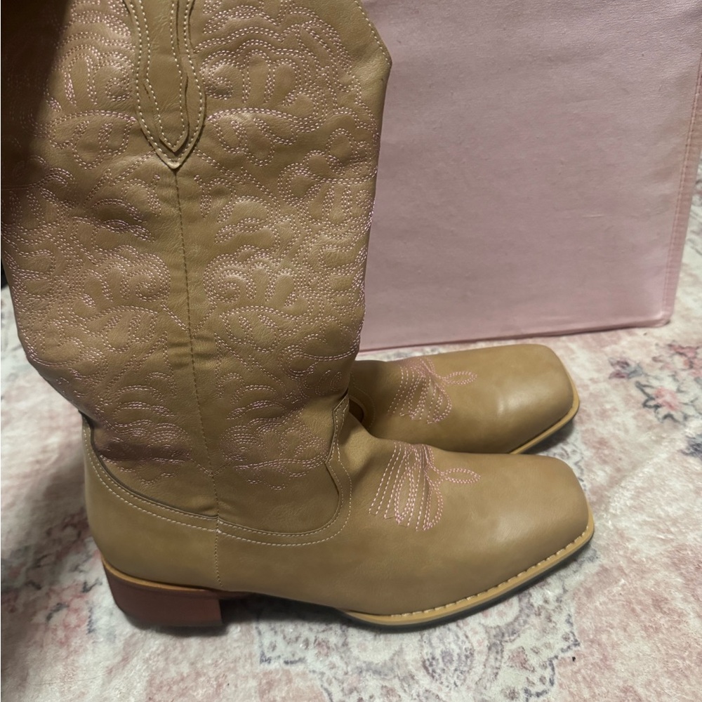 Tan Western Cowboy Boots
